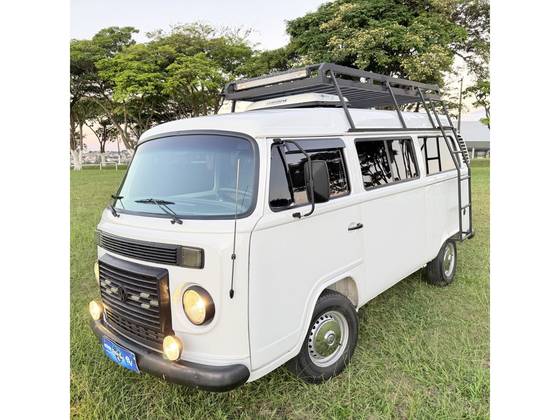 VOLKSWAGEN KOMBI 1.4 MI STD LOTAÇÃO 8V FLEX 3P MANUAL